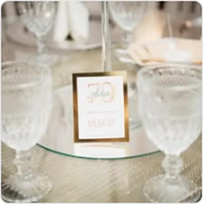 Detalhe da mesa de lembranças em casamento no Buffet Dream Hall